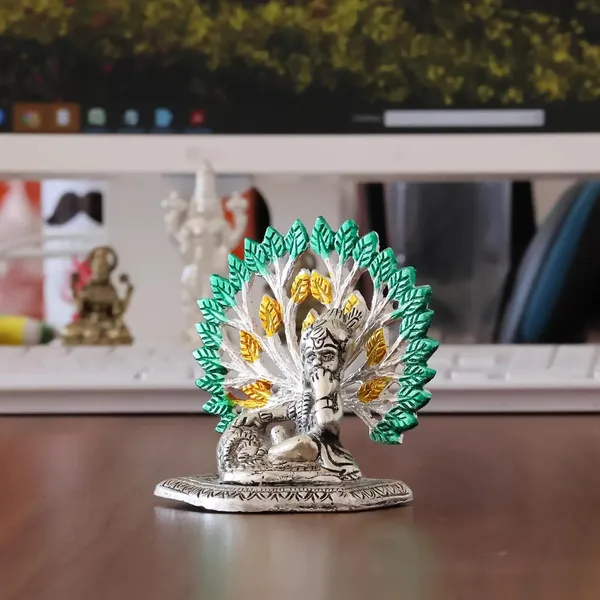 Metal_Home_Decorative_kalpavriksha_tree_With_Matki_Krishna_Idols_Silver_Plated