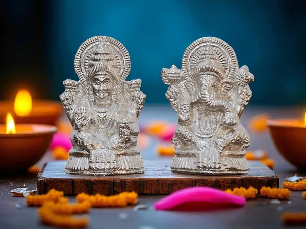 KridayKraft_Metal_Lakshmi_&_Ganesha_Idol_Pair_Silver-Finish_Mini_Statues_(7.5_cm_×_4_cm_Each),_160_g_Auspicious_Home_Puja_Decor_&_Diwali_Gift