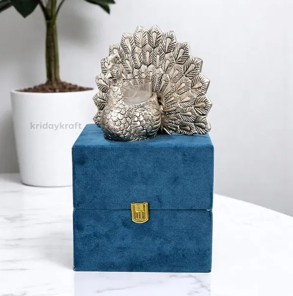 Peacock_Showpiece_Candle_Holder_with_Tealight_Candle_and_with_Beautiful_Velvet_Box