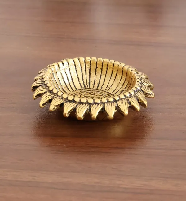Kridaykraft_Decorative_Sunflower_Diya_Set,_Gold-Plated_Metal,_Pack_of_6_Pcs,_Traditional_Festival_Lights