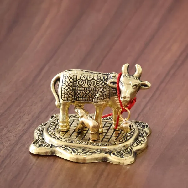 Kamdhenu_Cow_with_Calf_Metal_Rajasthani_Handicrafts_Decorative_Showpiece_for_Gifting_Anniversary_Valentine's_Day_(Golden)