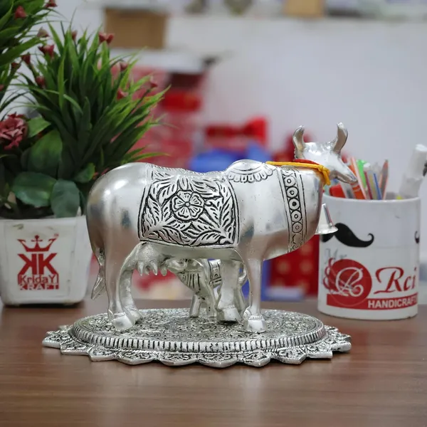 KridayKraft_Gold_Plated_Kamdhenu_Cow_with_Calf_Metal_Statue_for_Good_Luck_Feng_Shui_&_Vastu_Showpiece_As_Table_Top_Religious_Idol_Gau_MATA_for_Home_Office_Decorative,Animal_Showpiece