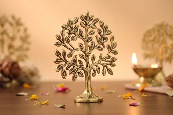 Kridaykraft_Decorative_Metal_Golden_Kalpvriksha_Tree_Showpiece,_Wish-Fulfilling_Tree_Figurine_for_Home_Decor,_Office_Desk,_Tabletop,_and_Gift_Item.