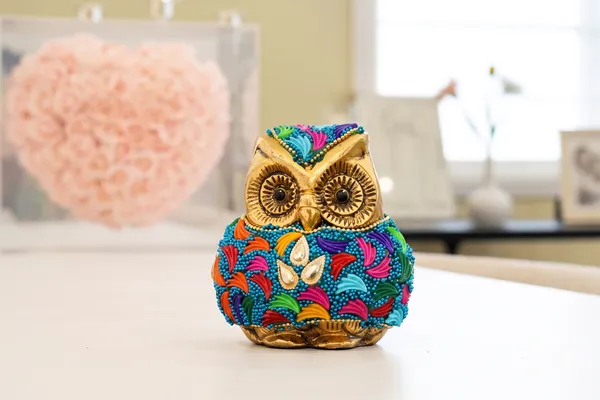 Kridaykraft_Decorative_Owl_Showpiece_–_Gold-Finish_Tabletop_Figurine_with_Vibrant_Embellishments,_Handcrafted_Small_Statue_for_Home_Decor,_Office_Desk,_Living_Room,_and_Shelf_Decoration.