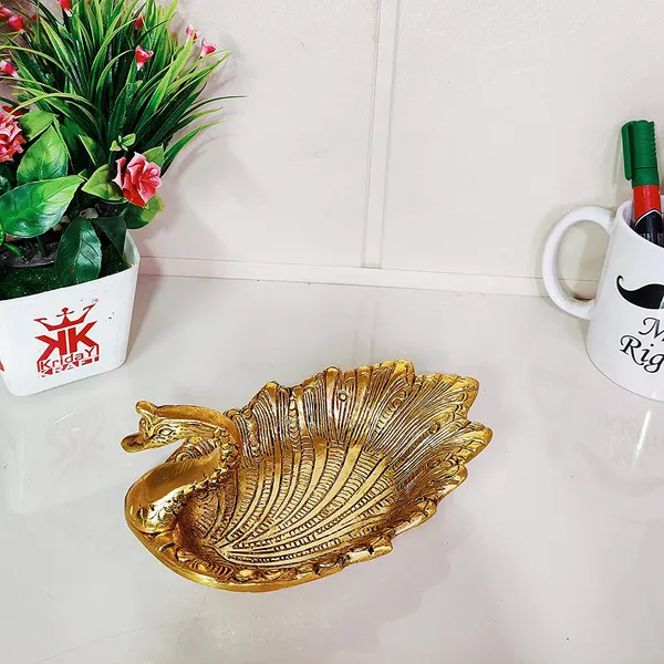 Aluminum_Duck_Shape_Golden_Finish_Decorative_Dryfruit_Tray_Bowl_for_Table_and_Home_Decorative