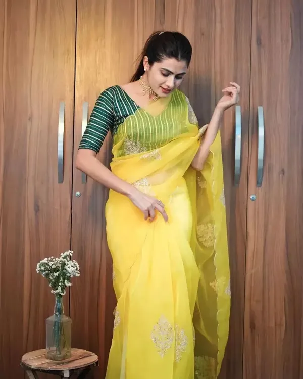 Yellow Saree | South Indian Saree | Designer Saree | GIFT for Mother Sari sold | Wedding Saree | Sarees USA | Sari with Stitched Blouse | Sarees