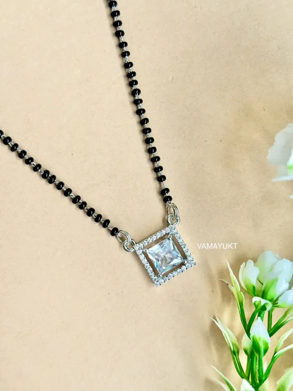 Squarish_silver_elegant_mangalsutra