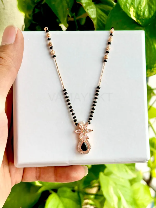 Amaya_black_modern_mangalsutra