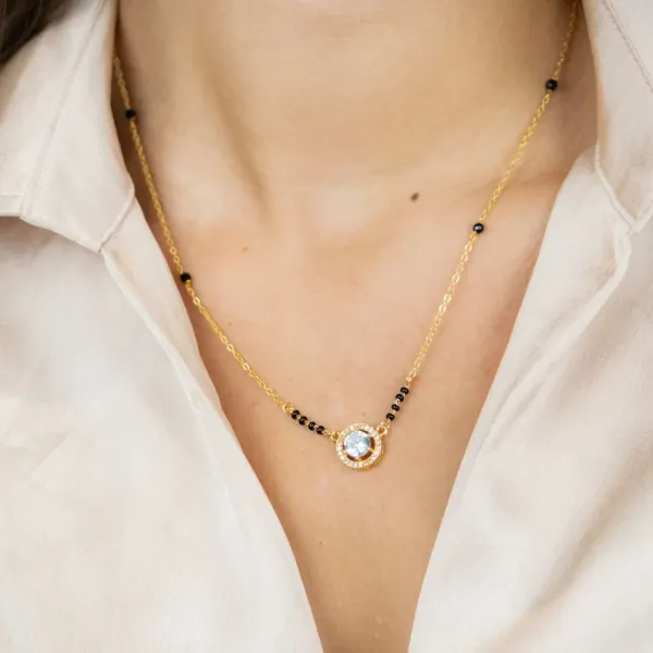 Kiara_Advani_Inspired_modern_Mangalsutra