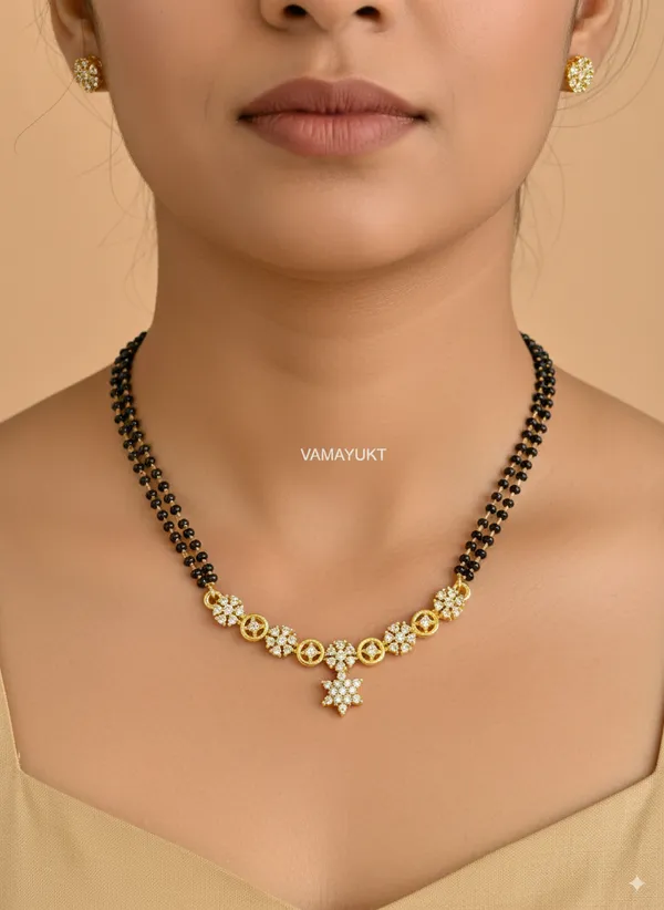 Meenakshi_elegant_mangalsutra_with_earring