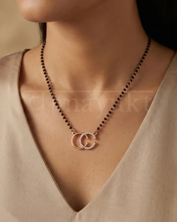 Evara_Curve_mangalsutra