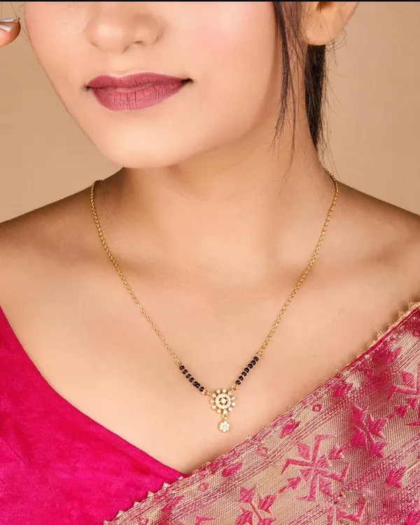 Kaya_Minimal_Mangalsutra