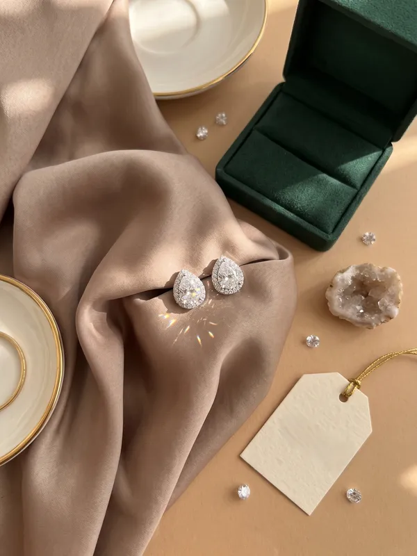 Flora_silver_drop_earring_stud