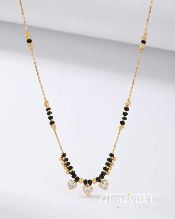 Kavya_white3_heart_mangalsutra