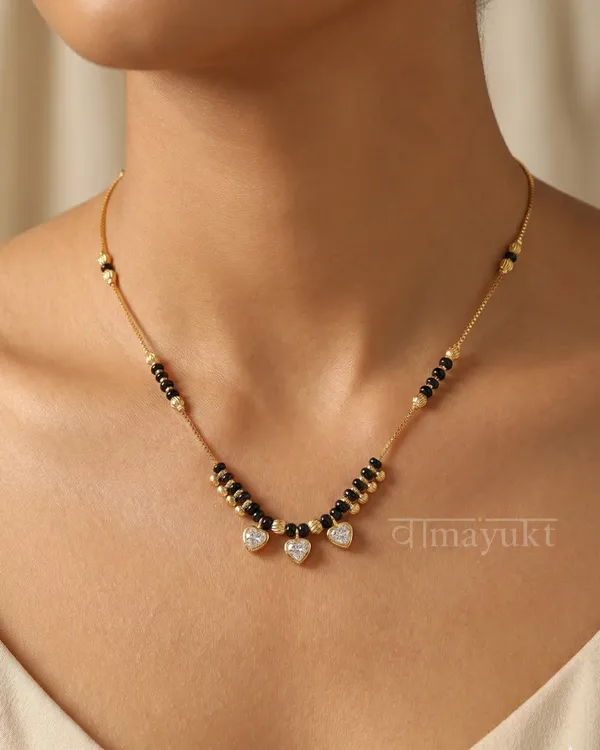 Kavya_white3_heart_mangalsutra