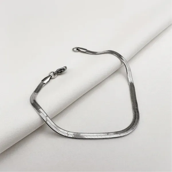 Liquid_silver_bracelate