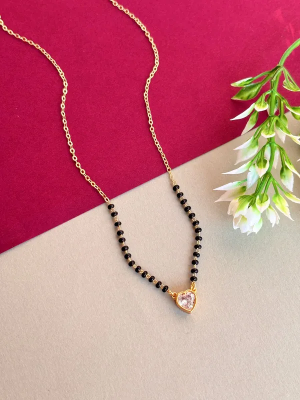 Miniature_heart_modern_mangalsutra