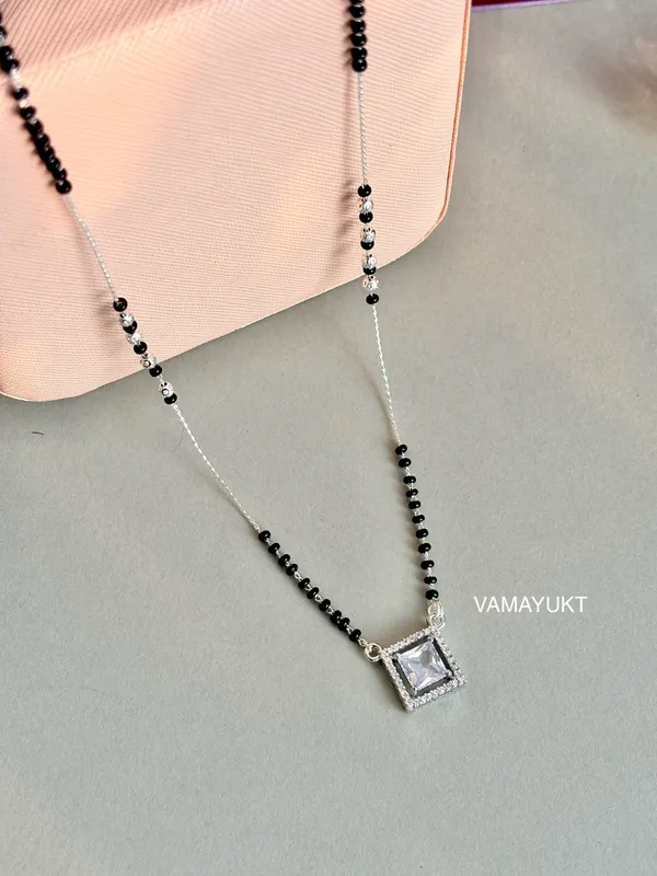 Squarish_modern_silver_mangalsutra