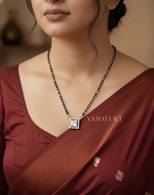 Squarish_silver_elegant_mangalsutra