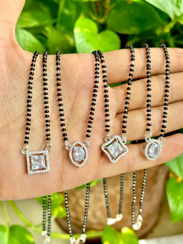 Squarish_silver_elegant_mangalsutra
