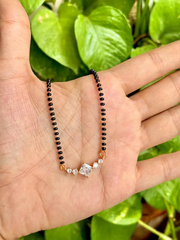 Visu_elegant__mangalsutra