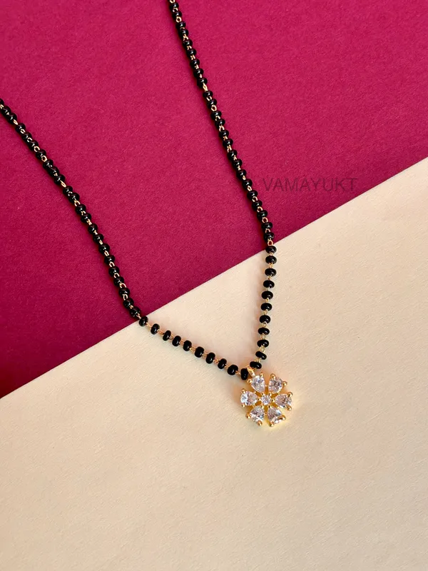 Zuri_elegant_mangalsutra_18_inch