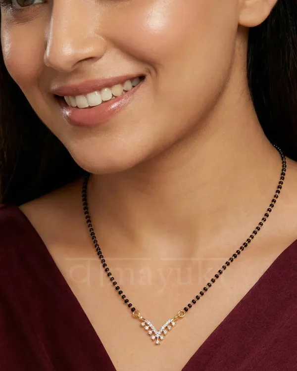 GlowV_Elegant_Mangalsutra_With_American_Diamond