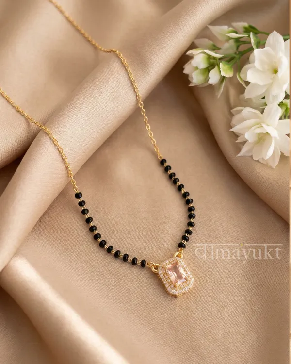 Emerald_glow_modern_mangalsutra