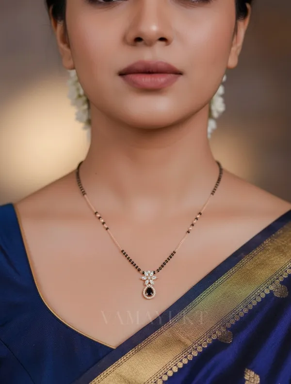 Amaya_black_modern_mangalsutra
