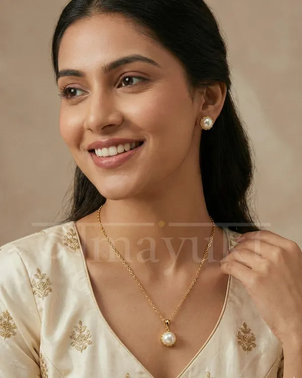 Pearl_Pendant_Chain_With_Earring
