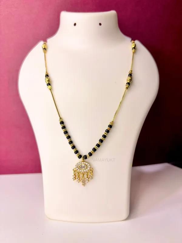 Zara_18_k_modern_mangalsutra