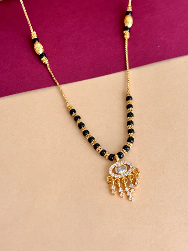 Zara_18_k_modern_mangalsutra