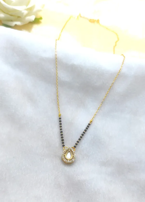 Jadau_Premium_Kundan_modern_Mangalsutra