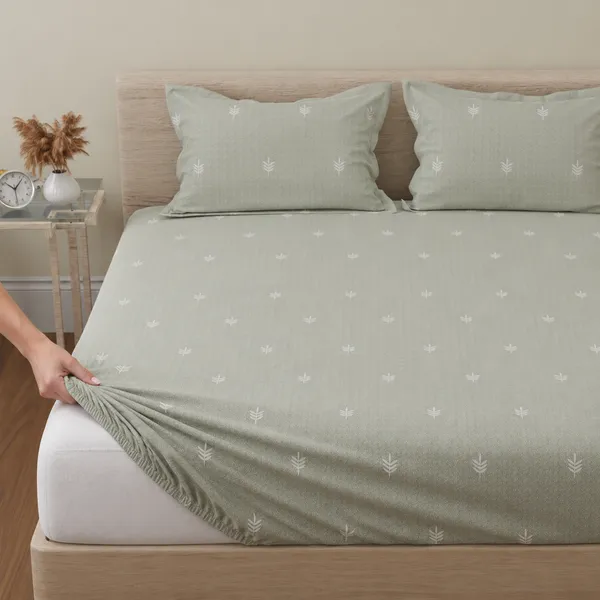 144_TC_Cotton_Elastic_Fitted_Bedsheet_King_Size_with_2_Pillow_Covers_|_72_x_78_inches