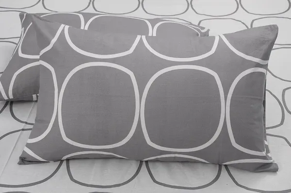 144_TC_Cotton_Elastic_Fitted_Bedsheets_King_Size_With_2_Pillow_Covers_|_72X78_In,_White_&_Grey
