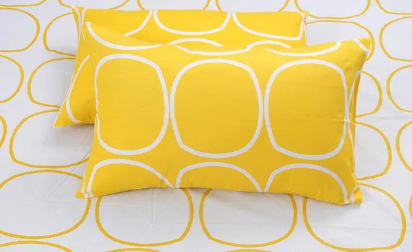 144_TC_Fitted_Bedsheet_for_Single_Bed_with_1_Pillow_Cover_|_36_x_78_inches_|_White_&_Yellow
