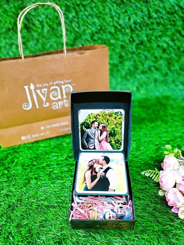 Jiyan_Art_Photo_Pop_up_Strip_Surprise_Box_with_Message_Bottle_for_Valentine_(11_Photo)