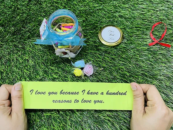Jiyan_Art_101_Reasons_Why_I_Love_You_Message_Bottle_Handmade_Art_for_Loved_Ones,_Birthday,_Anniversary,_Valentines_Day_(Blank_Rolls-Write_Yourself)