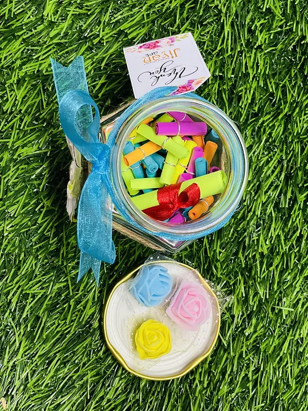 Jiyan_Art_101_Reasons_Why_I_Love_You_Message_Bottle_Handmade_Art_for_Loved_Ones,_Birthday,_Anniversary,_Valentines_Day_(Blank_Rolls-Write_Yourself)