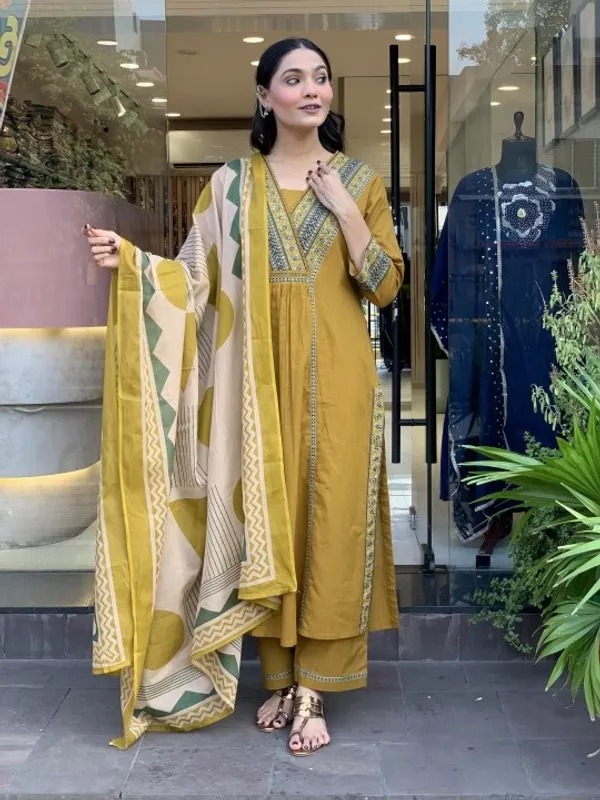 Mustard_Ethnic_Printed_Kurta_Set_with_Dupatta