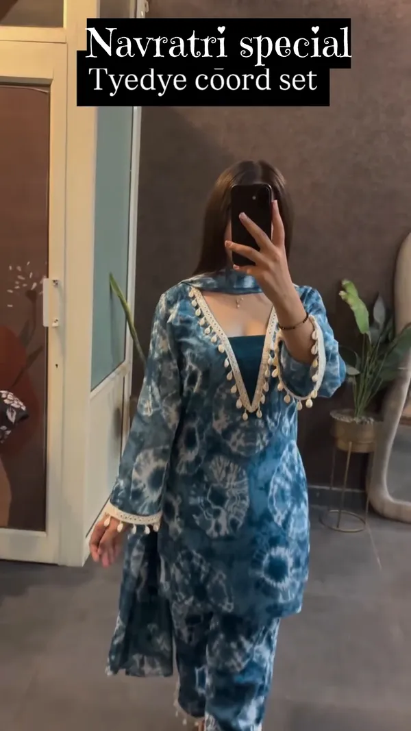 Navratri_Special_Blue_Tie-Dye_Coord_Set_with_Dupatta