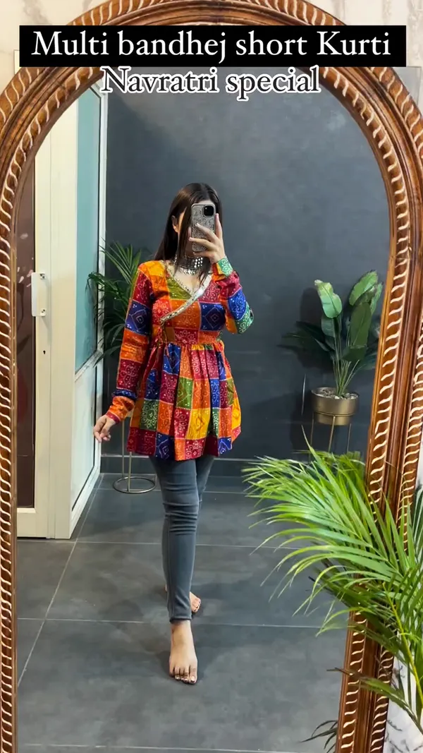 Navratri_Special_Multi_Bandhej_Short_less_Top