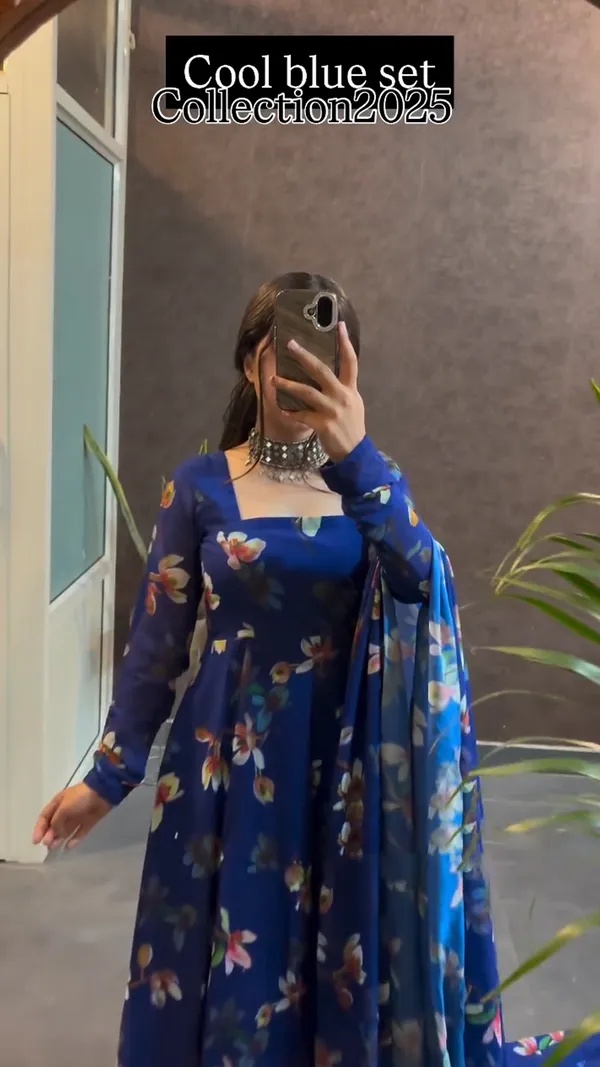 Summer_friendly_Floral_Fantasy_Royal_Blue_Ethnic_Set