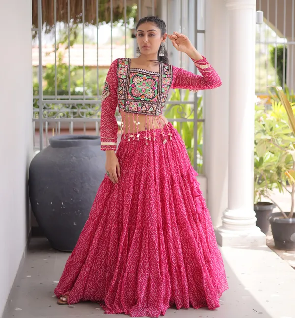 Bandhni_Print_with_Standard_Frill_stitching_in_Faux_Georgette.