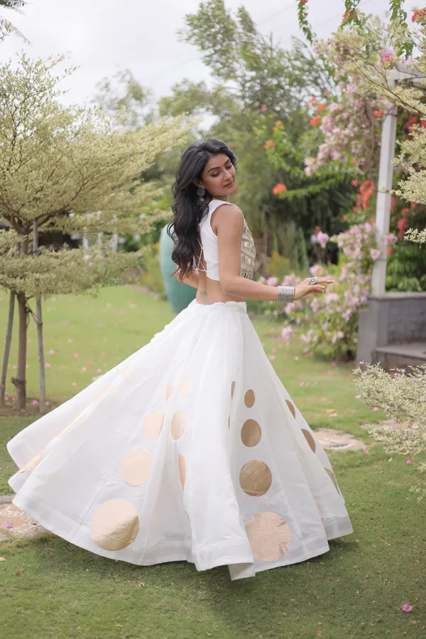 Celebrate_Navratri_festive_vibes_with_this_traditional_&_stylish_Lehenga_with_Top,_perfect_for_dance,_devotion_&_togetherness._Available_in_vibrant_colors_with_a_stitched_blouse_�_ready_to_wear.