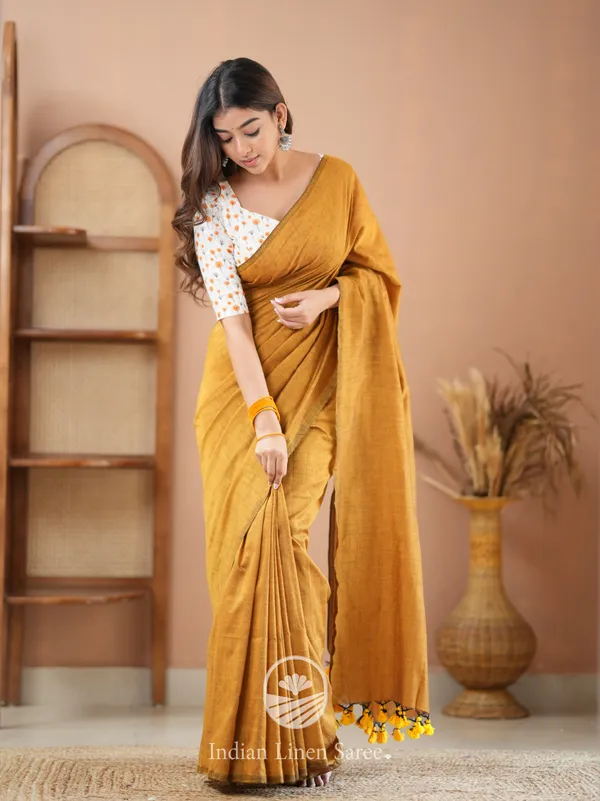 Mustrad_Handloom_Cotton_Saree_With_Designer_Blouse