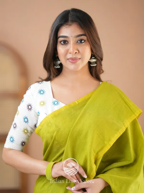 Green_Handloom_Cotton_Saree_With_Designer_Blouse