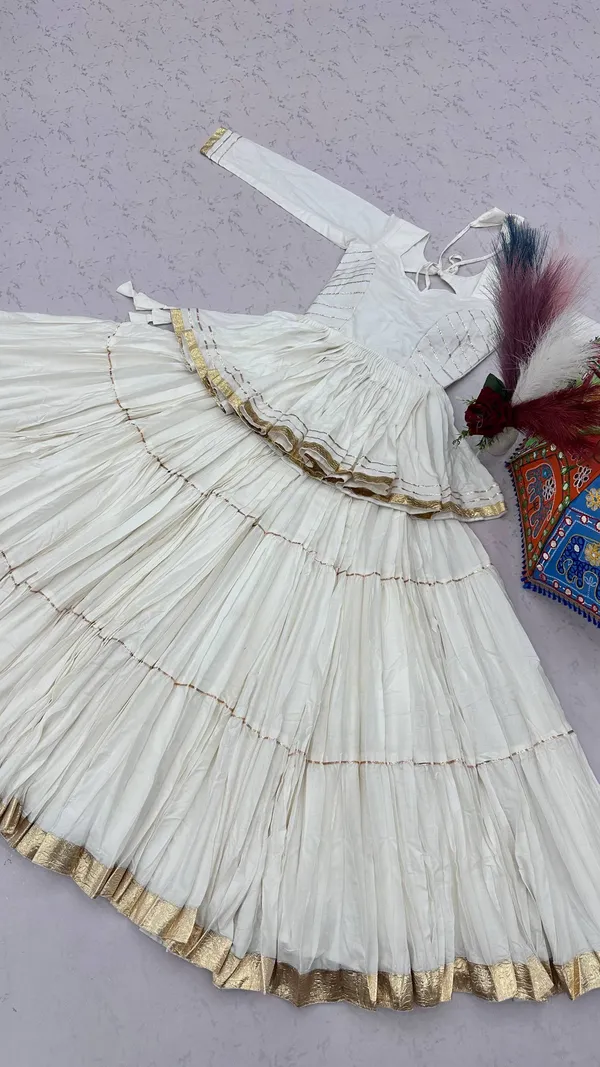 PC_586_WHITE