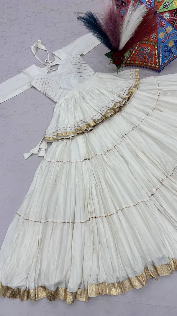 PC_586_WHITE
