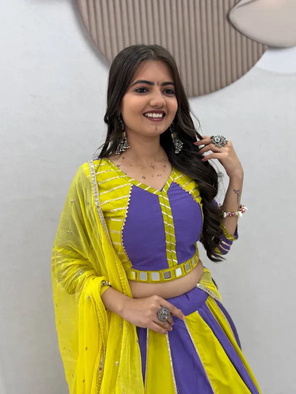 PC_589_YELLOW